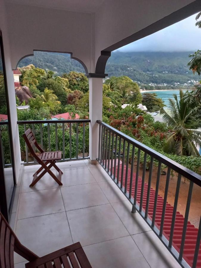 E&E Self Catering Hotel Beau Vallon  Exterior photo